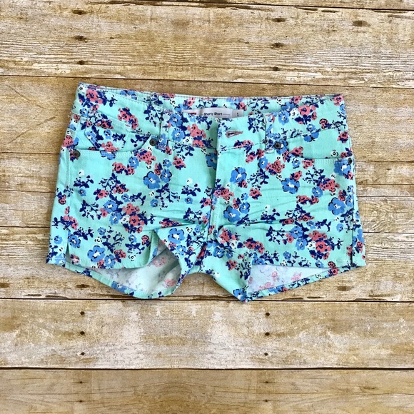 Levi's Pants - Shorty short Levi Floral Shorts